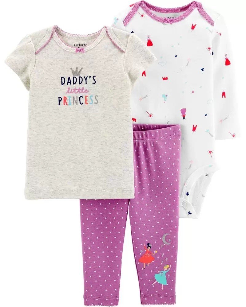 Conjunto de 3 piezas de ropa para niña de la talla de 12 meses. Marca: Carters. Estampado de Princesas. Envios a todo Mexico.