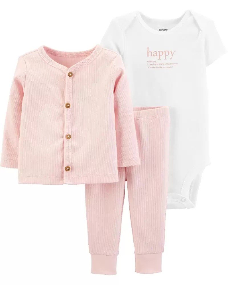Conjunto para niña de Cardigan abrigo para niña con pañalera y pantalon en color rosa. Marca: Carters.