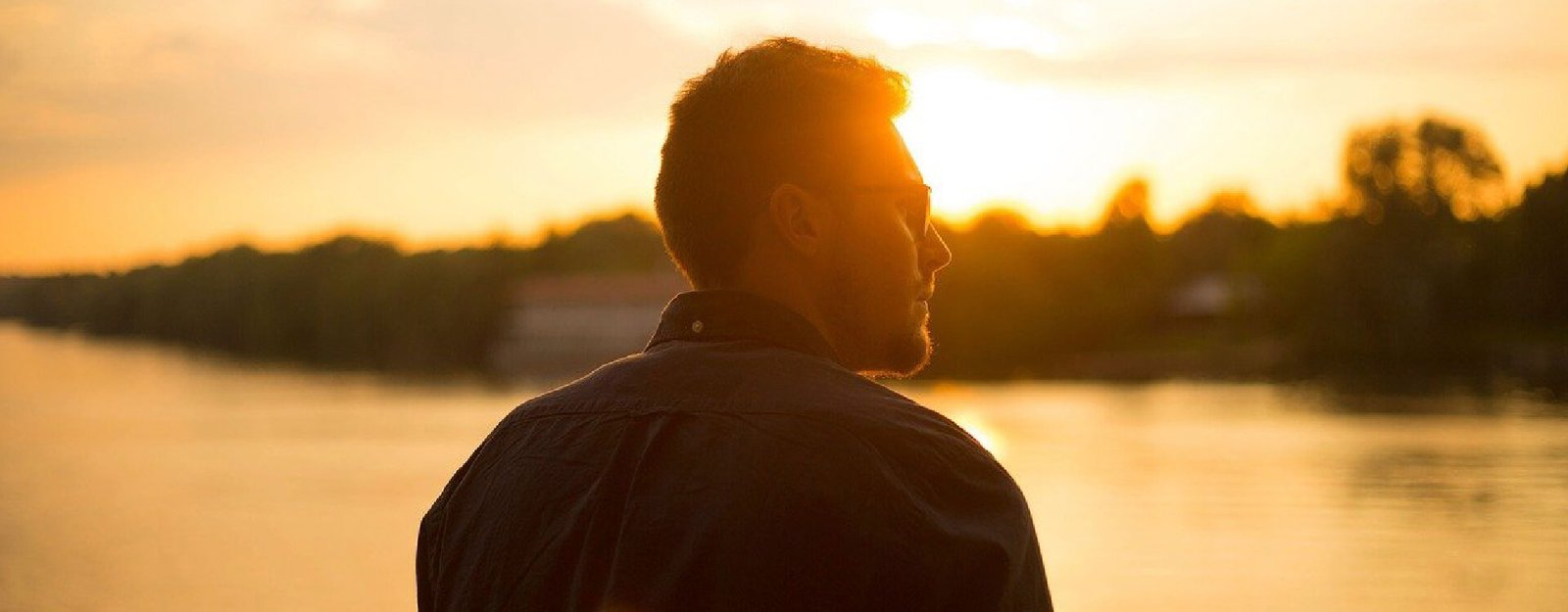 ¿Me puedo aplicar minoxidil y salir al sol?